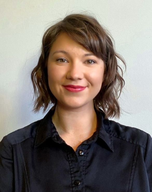 Portrait of Noorify counsellor offering trauma-informed therapy in North Vancouver
